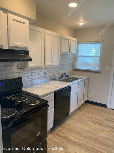 Main picture of 2079 Willamont Ave