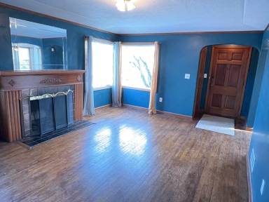 Main picture of 5327 NE 35th Ave