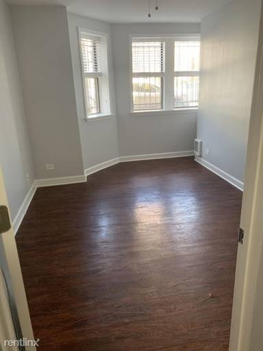 Main picture of 3631 W Dickens Ave