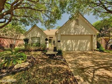 Main picture of 113 Benchmark St