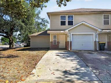 Main picture of 46 Park Cir SE