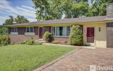 Main picture of 223 Sequoyah Dr