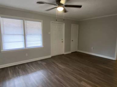 Main picture of 1597 Frayser Blvd
