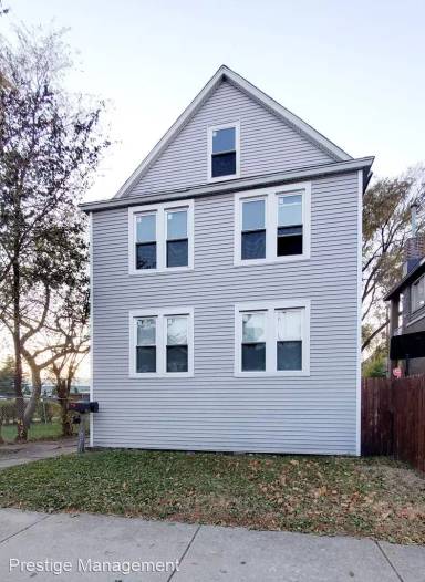 Main picture of 3730 Deodar St