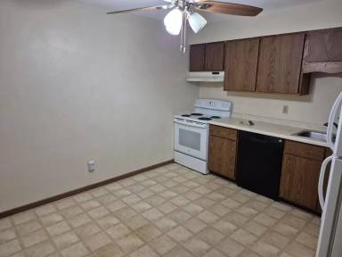 Main picture of 330 Hillside Cir
