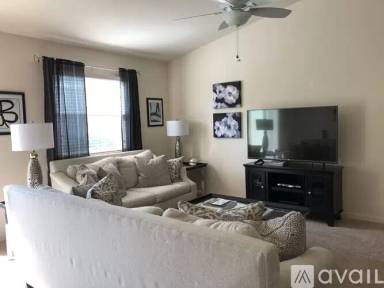 Main picture of 2602 Young Ln