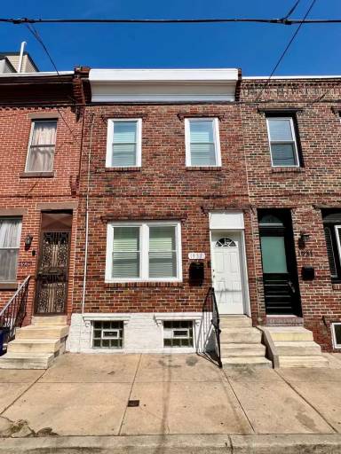 Main picture of 1933 Pierce St