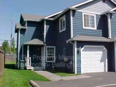 Main picture of 2423 Michigan St