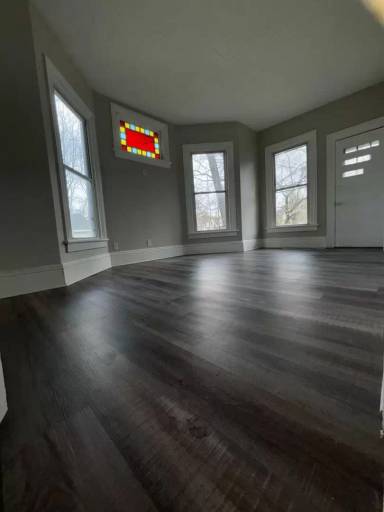 Main picture of 320 10th St