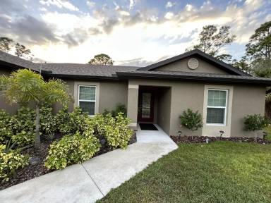 Main picture of 3833 Basket St