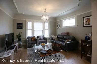 Main picture of 301 24th Ave