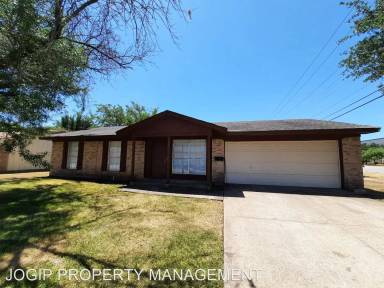Main picture of 102 Silver Creek Dr