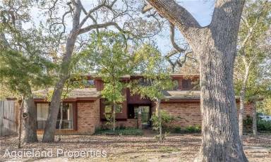 Main picture of 1201 Guadalupe Dr