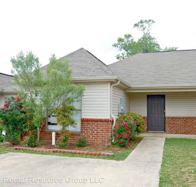Main picture of 501 Castlebury Ln