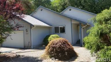 Main picture of 27918 72nd Ave E