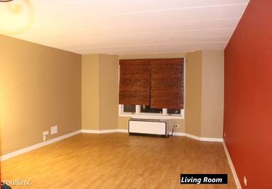 Main picture of One Renaissance Place