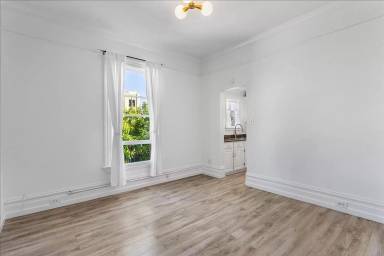 Main picture of 2257 Central Ave