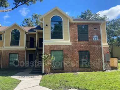 Main picture of 8642 Mallard Reserve Dr