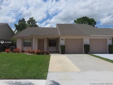 Main picture of 11912 Suellen Cir