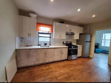 Main picture of 214 4th St