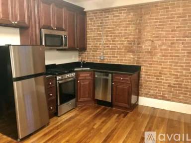 Main picture of 11 Park Ave
