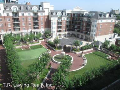 Main picture of Fifth & Poplar Condos