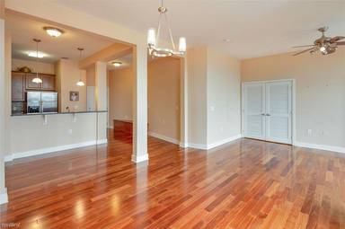Main picture of 55 Mallory Ave