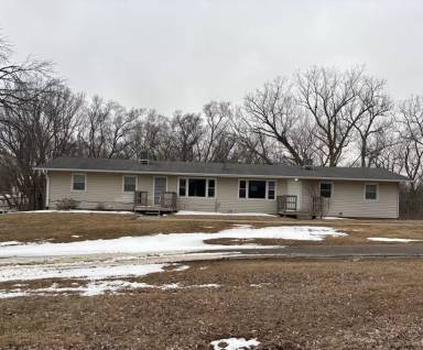 Main picture of 2297 Liberty Ave