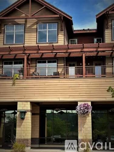 Main picture of 2151 N Main St