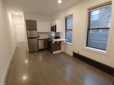 Main picture of 24 Phillips St