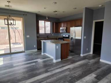 Main picture of 21220 E Creekside Dr