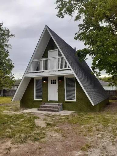 Main picture of 26 Swiss Dr