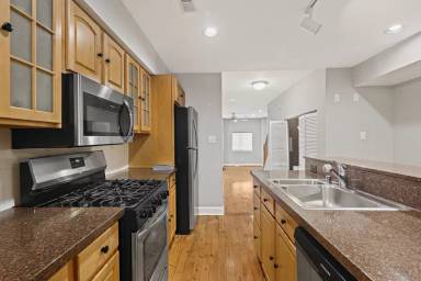 Main picture of 213 E Fort Ave