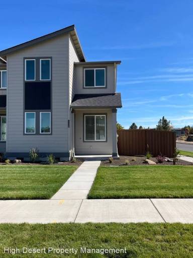 Main picture of 2394 NE Victor Pl