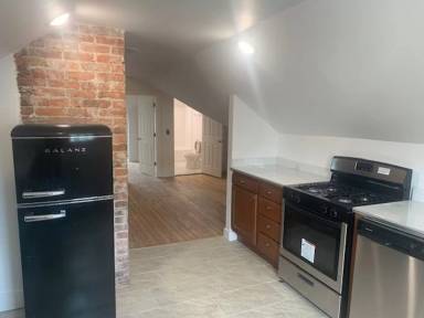 Main picture of 129 3rd St