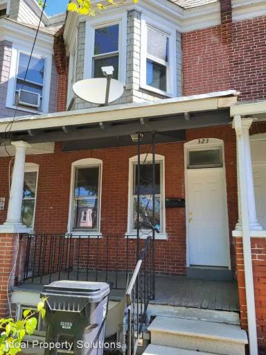Main picture of 323 W 23rd St