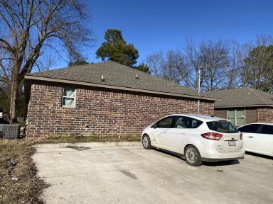 Main picture of 1308 W Monroe Ave