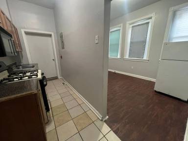 Main picture of 141 W Seymour St