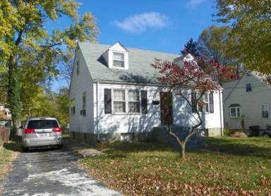 Main picture of 5020 Berwyn Rd