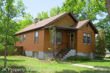 Main picture of 1600 8th Ave N