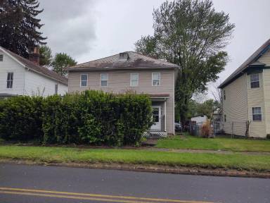 Main picture of 1049 Moxahala Ave
