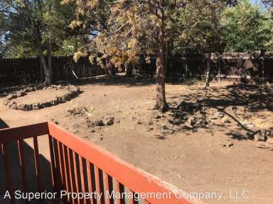 Main picture of 2076 NE Wells Acres Rd