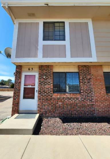 Main picture of 63 Castle Royal Dr