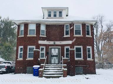 Main picture of 761 Philip St