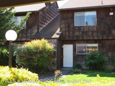 Main picture of 1419 Parkway Dr