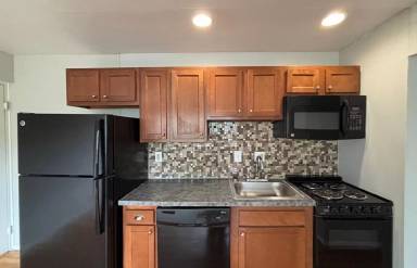 Main picture of 558 Lowell Ave