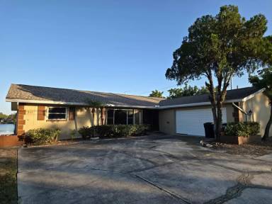 Main picture of 2111 N Keene Rd