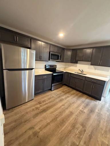 Main picture of 301 Main St