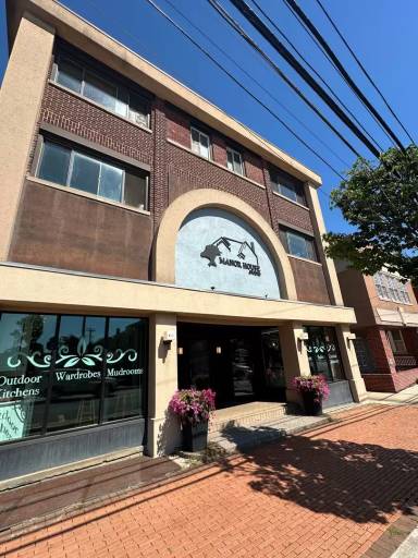 Main picture of 315 Market St