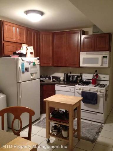 Main picture of 2536 W Augusta Blvd